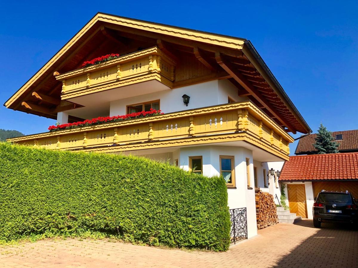 Ferienwohnung Mit Bergblick ウンターアンマーガウ エクステリア 写真